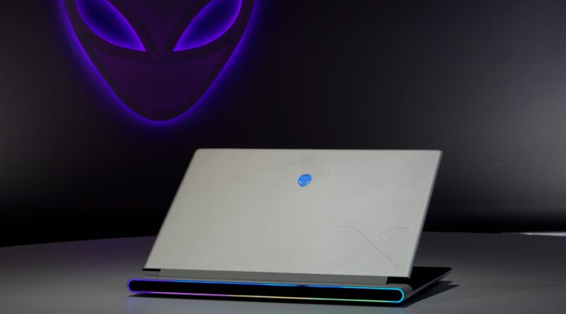 The Alienware M18 R2: A Powerful Gaming Laptop