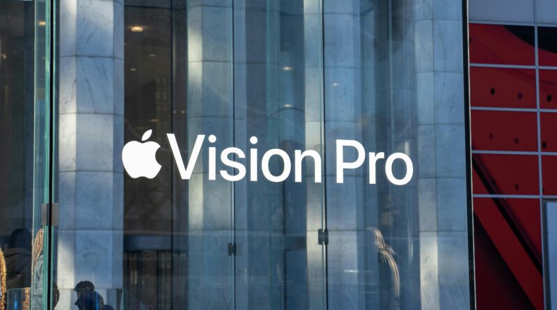 Apple Vision Pro shipping